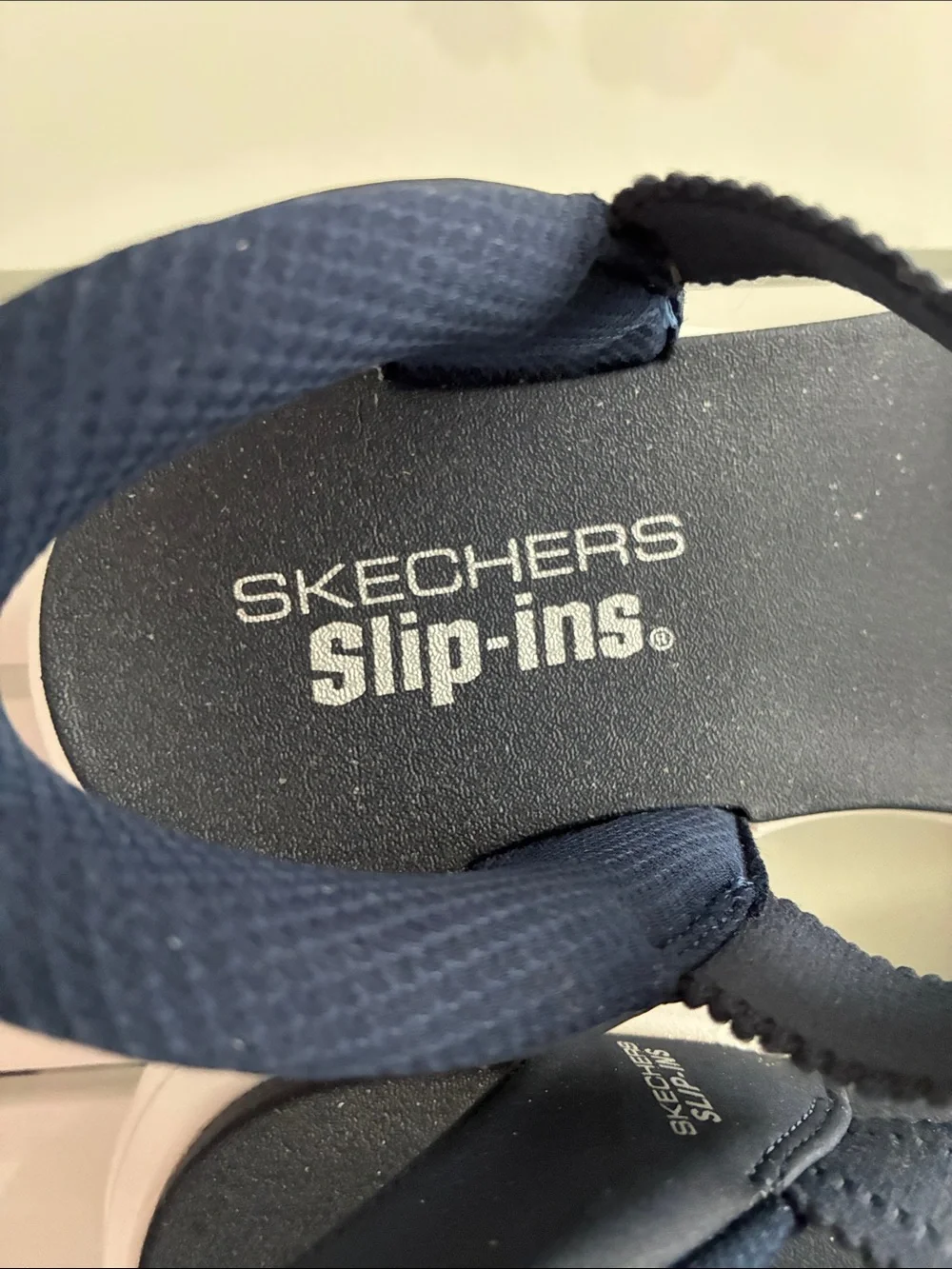 Skechers navy slip